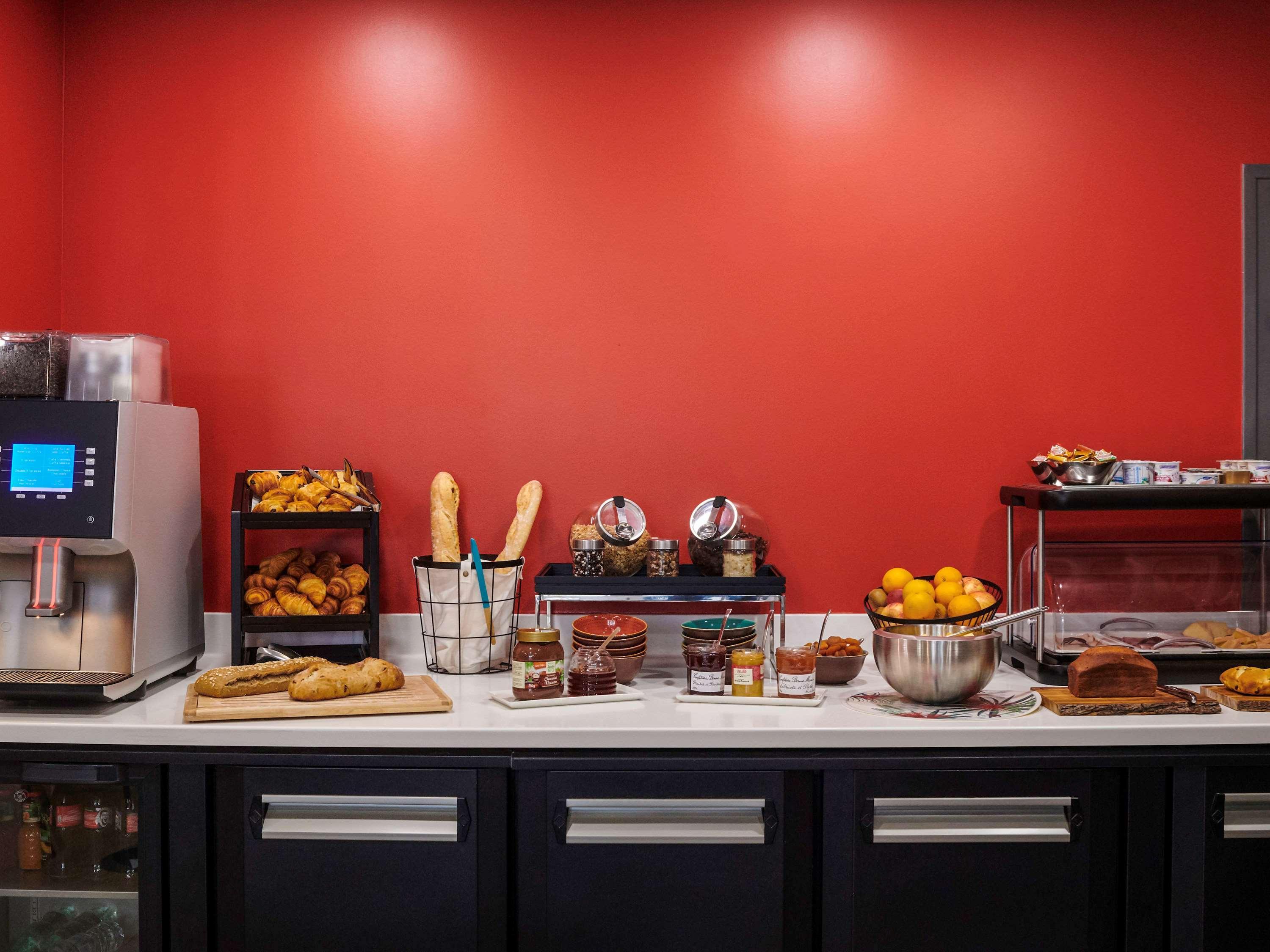 Ibis Styles Nantes Centre Place Graslin Εξωτερικό φωτογραφία